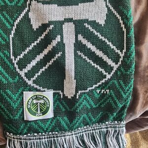 Green and White Knit Scarf